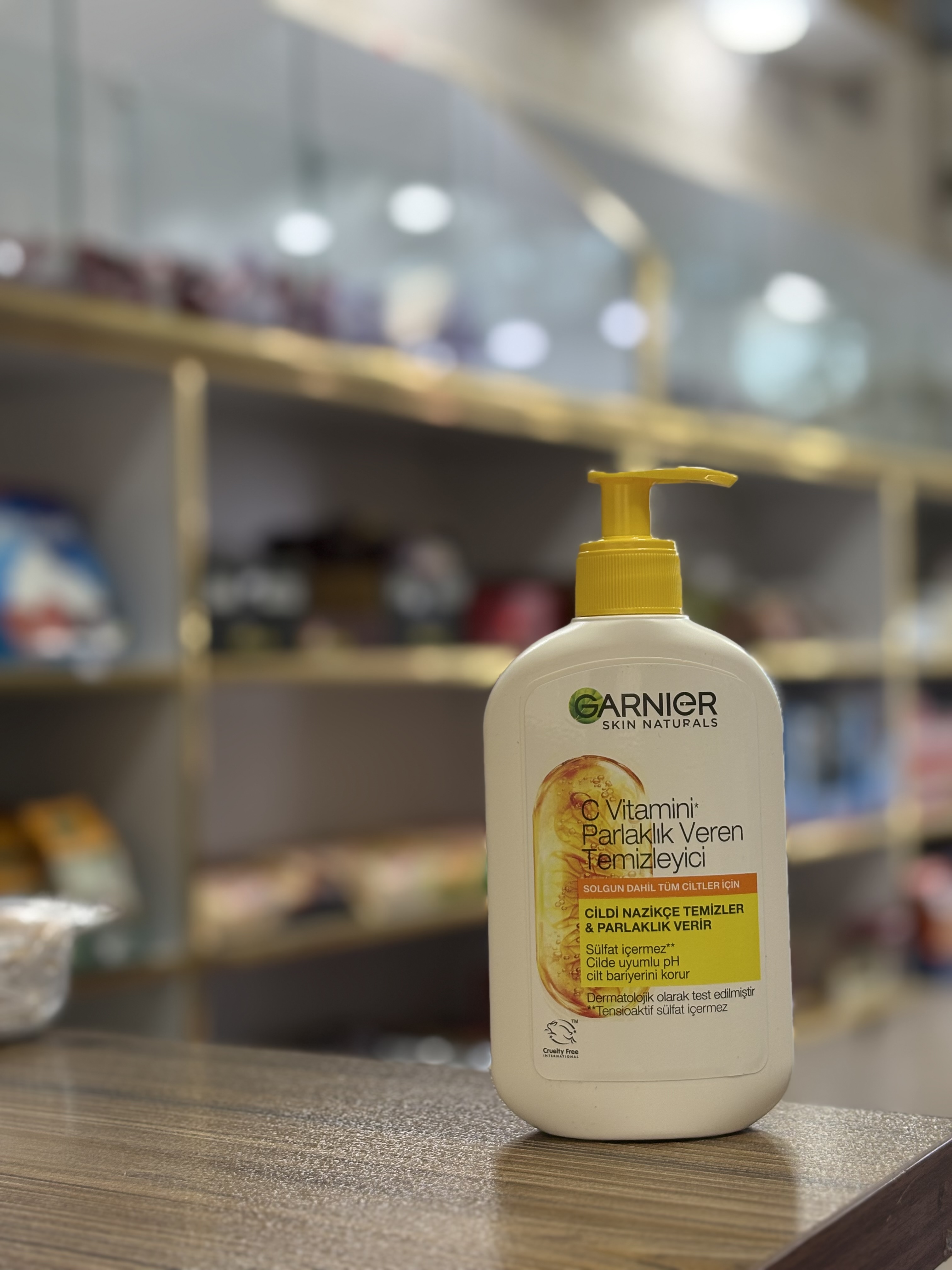 ✨ ژل/فیس‌واش پاک‌کننده گارنیر Garnier Skin Naturals با ویتامین c