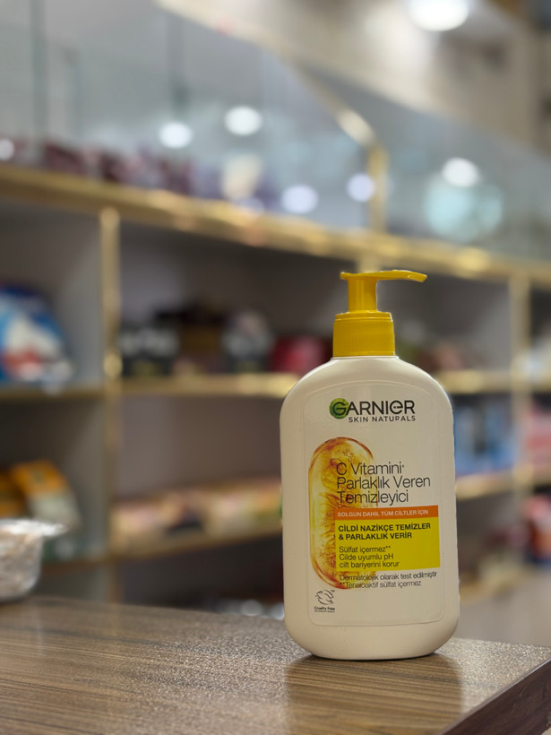 ✨ ژل/فیسواش پاککننده گارنیر Garnier Skin Naturals با ویتامین c